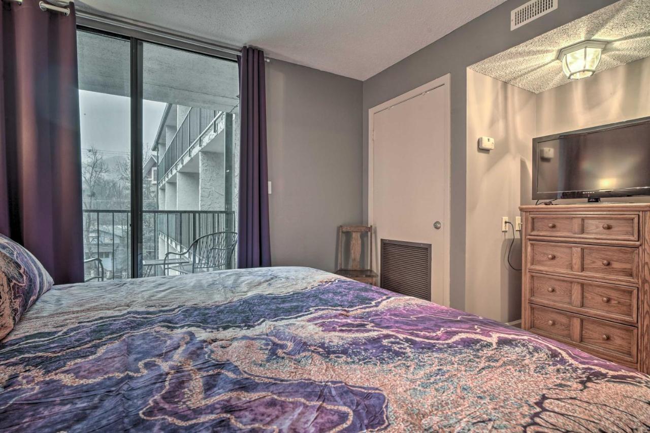 Cozy Downtown Gatlinburg Condo With Pool Access Buitenkant foto